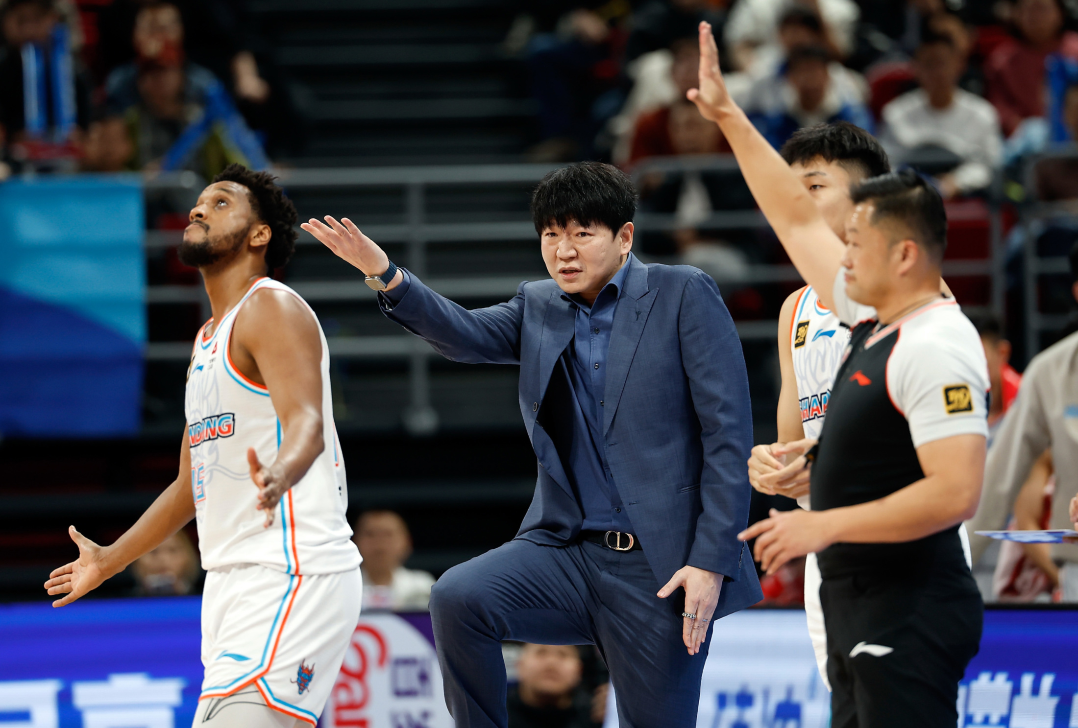 关于里程碑夜!山东男篮单刀错失,NBA季后赛今夜刷纪录,球迷炸锅,球队文化再被提及的信息 关于里程碑夜!山东男篮单刀错失,NBA季后赛今夜刷纪录,球迷炸锅,球队文化再被提及的信息